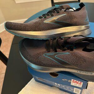 Brooks Levitate StealthFit 5 Men's Running Shoe